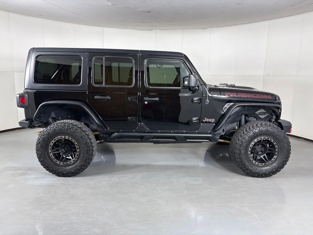 Used 2021 Black Jeep Unlimited Rubicon image 9