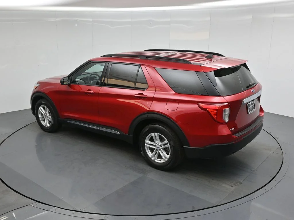 Used 2023 Red Ford XLT image 40