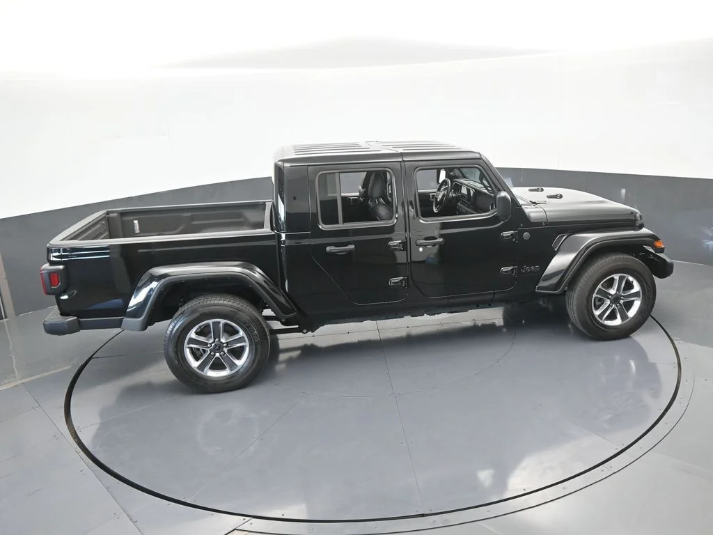 Used 2024 Black Clearcoat Jeep Sport S image 49