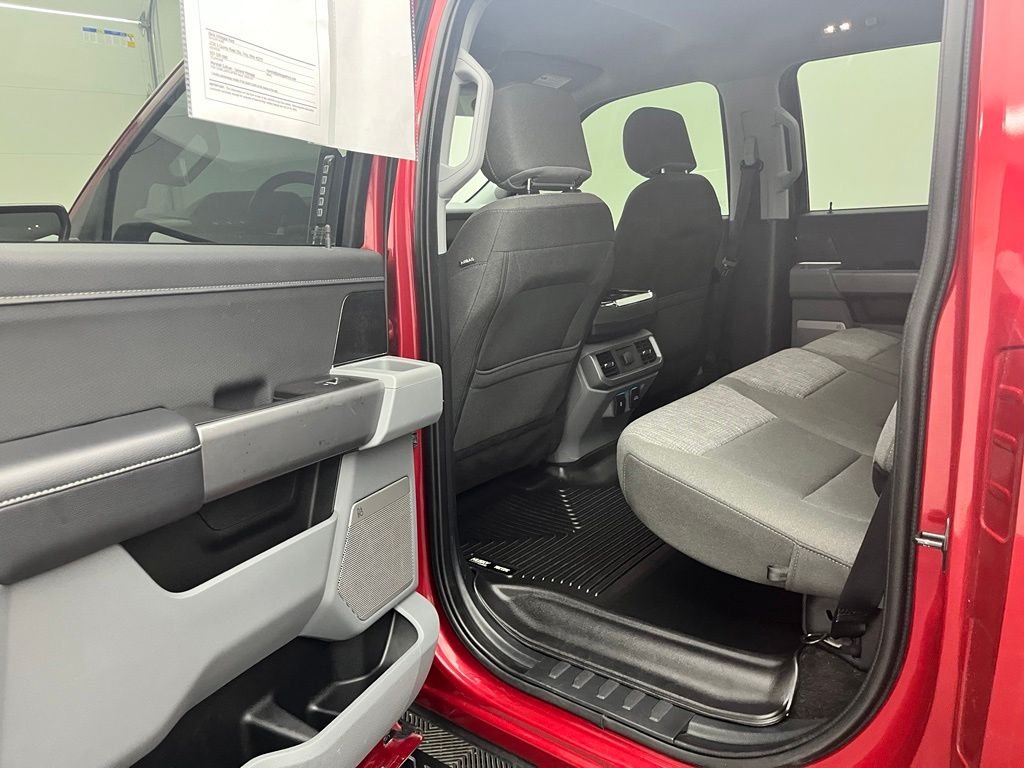 Used 2021  Ford XLT image 37