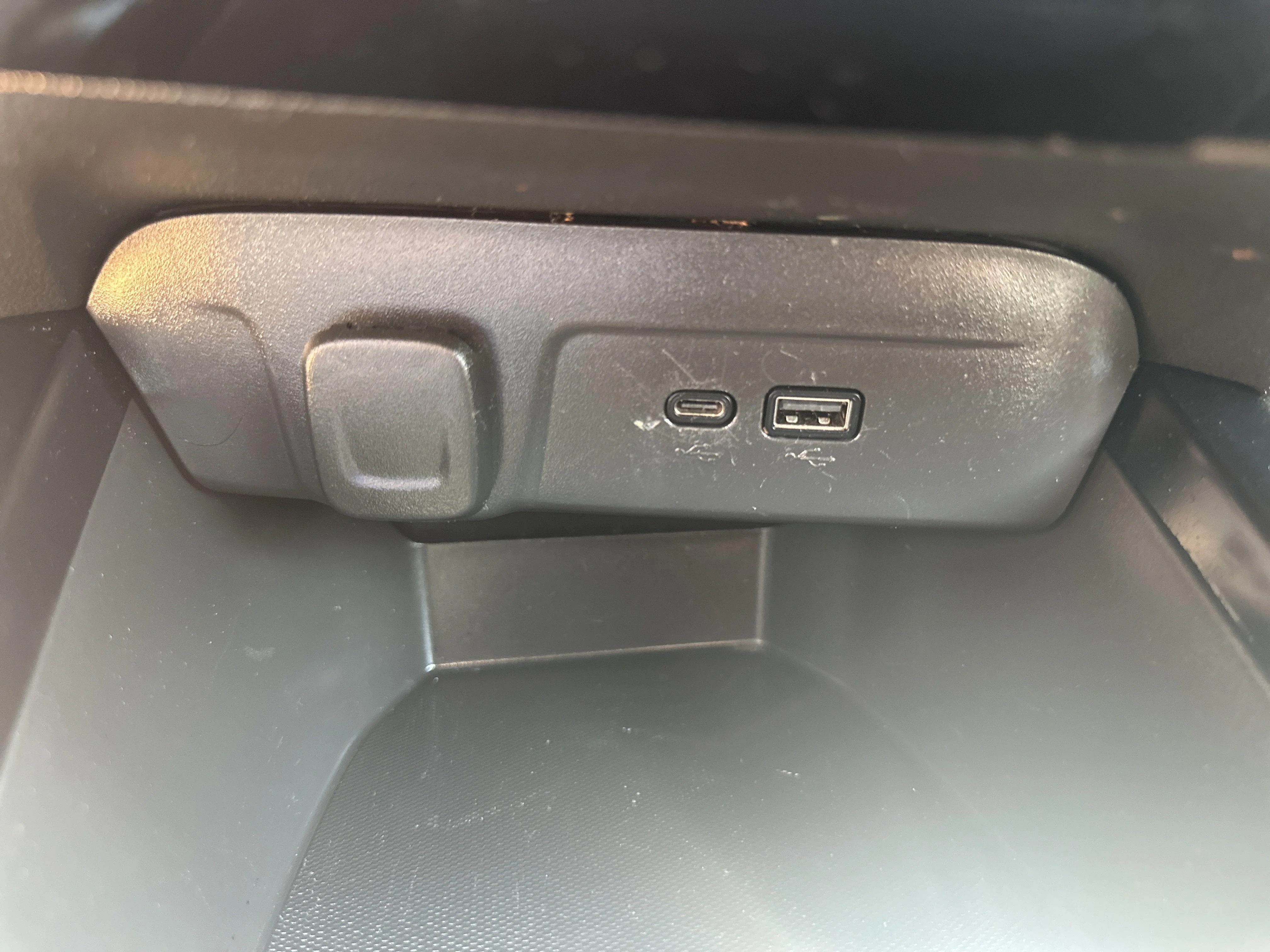 Used 2025 Summit White Chevrolet 2RS image 15