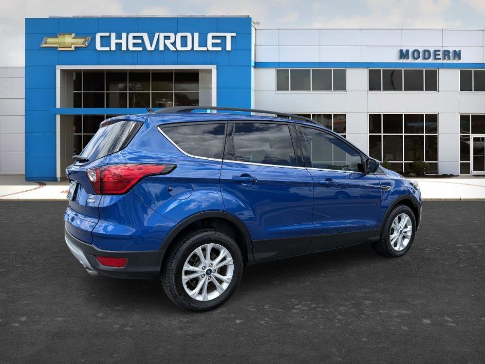 Used 2019 Lightning Blue Metallic Ford SEL image 5