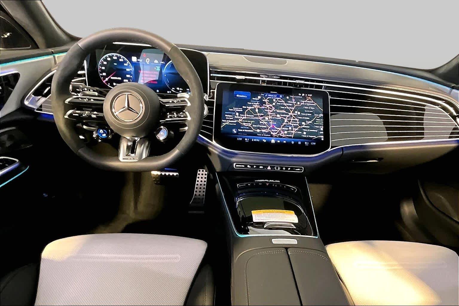New 2027 MANUFAKTUR Moonlight White Magno Mercedes-Benz AMG® E 53 Hybrid image 7
