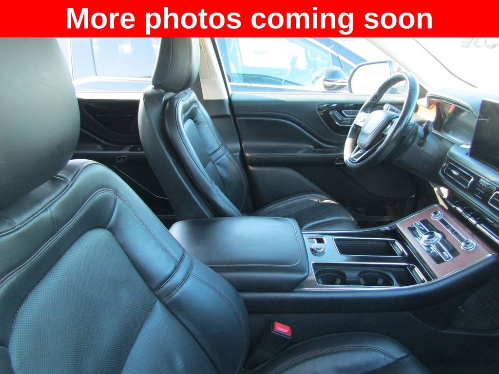Used 2023 Black Lincoln Reserve image 11