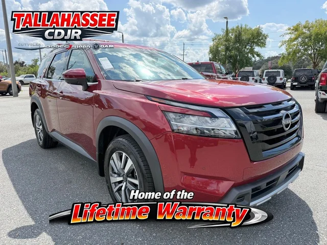 2023 Nissan Pathfinder SL