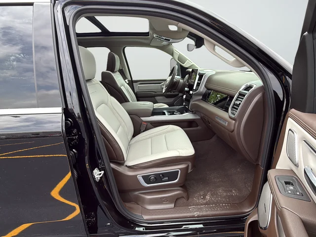 New 2026 Diamond Black Crystal Pearl-Coat Exterior Paint RAM Laramie image 9