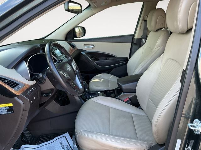 Used 2013 Green Hyundai Base image 11