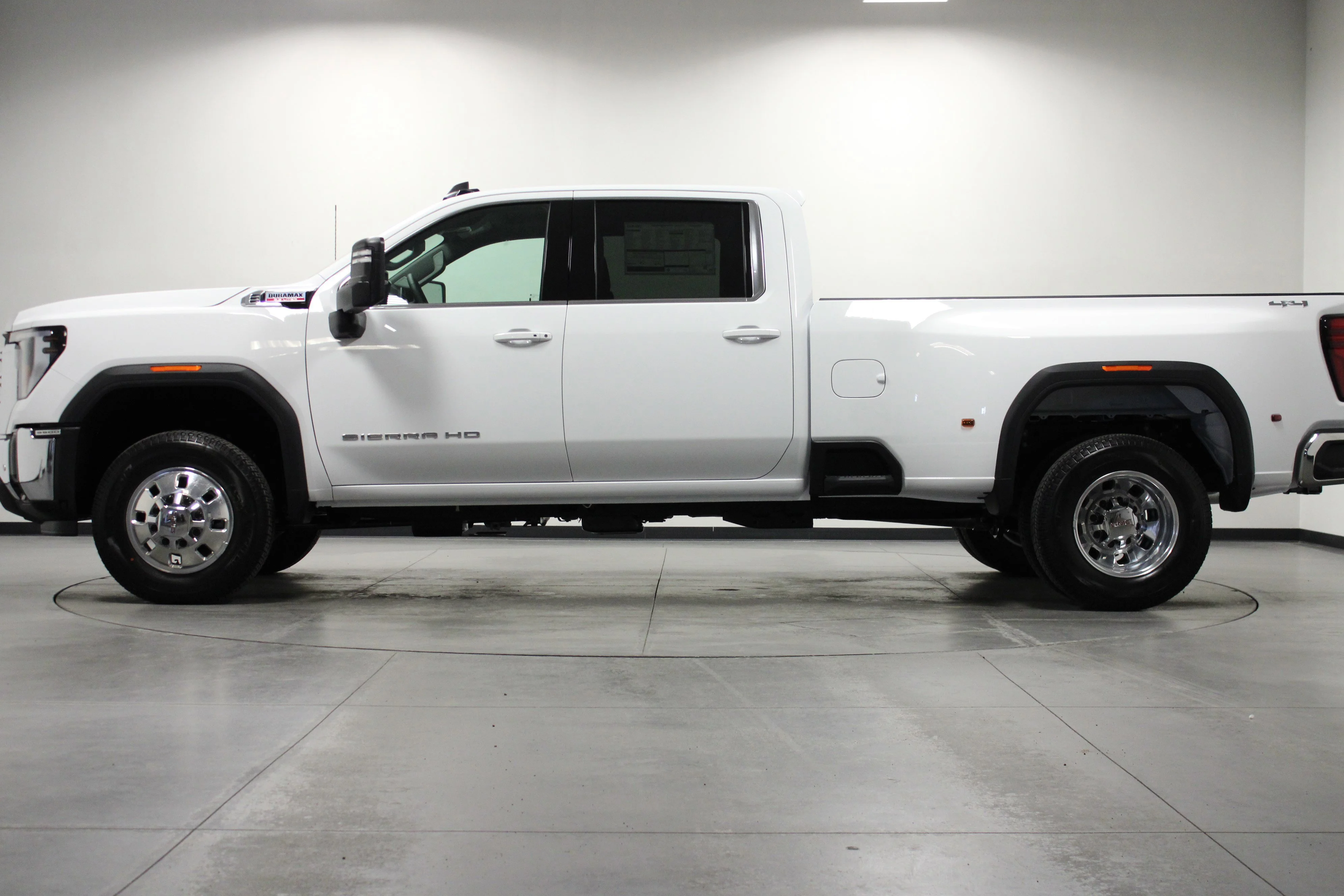 New 2026 Summit White GMC SLE DRW image 7