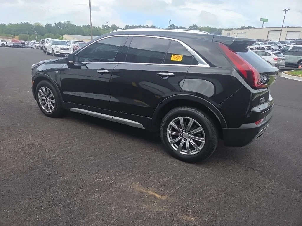 Used 2019 Black Cadillac Premium Luxury image 7