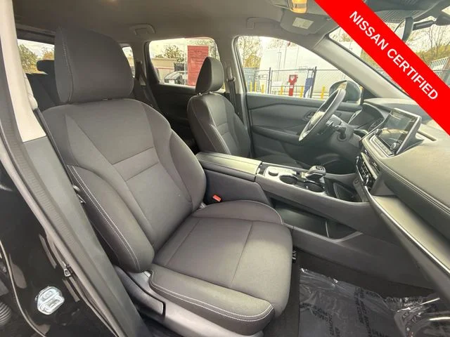 Used 2025 Black Nissan S image 23