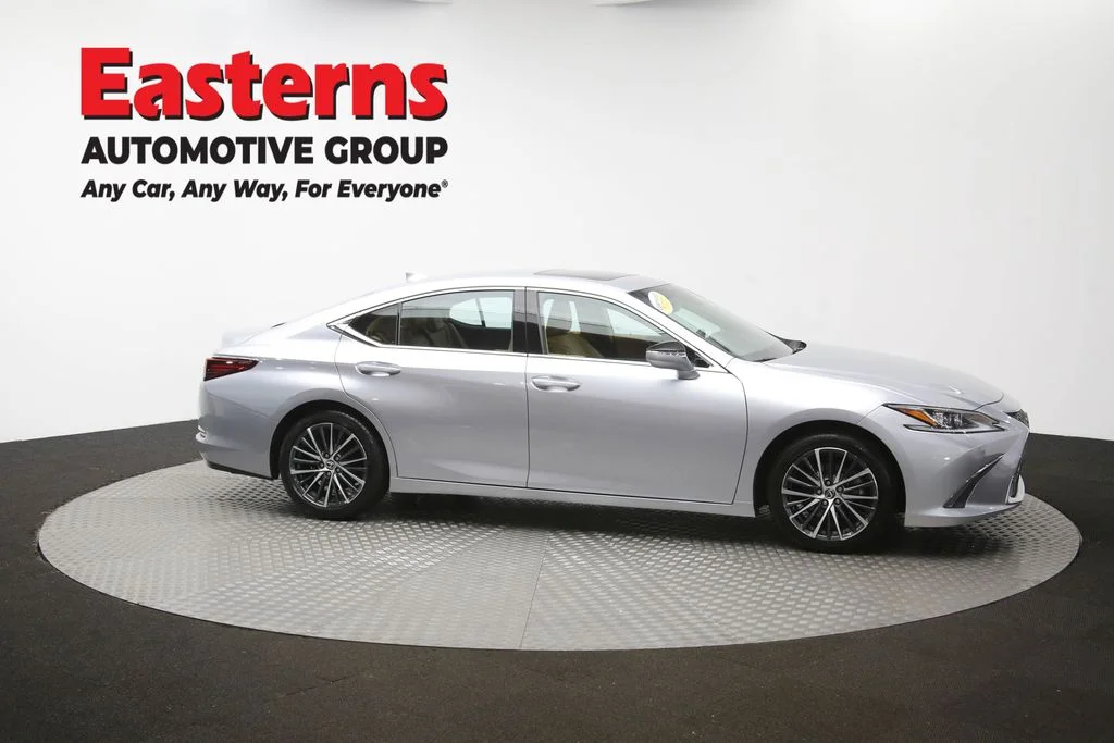 Used 2022 Silver Lexus 350 image 42