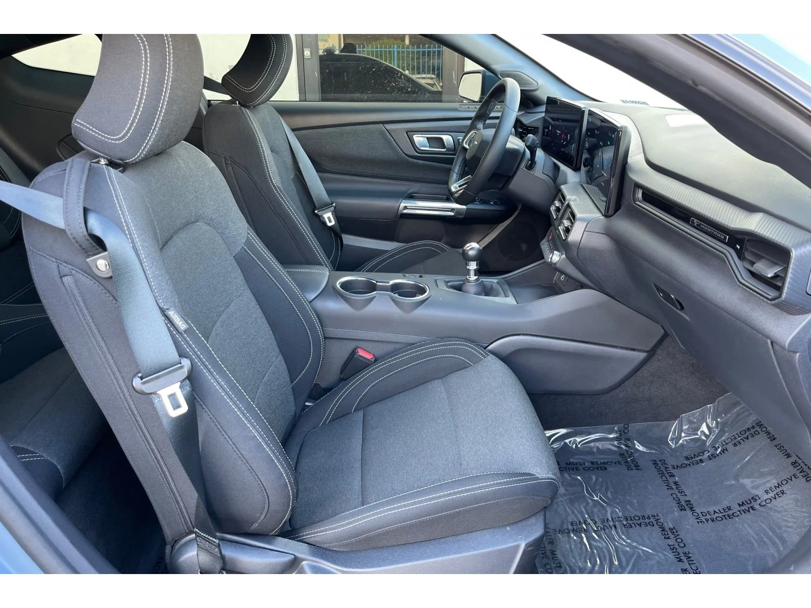 Used 2025 Vapor Blue Metallic Ford GT image 18