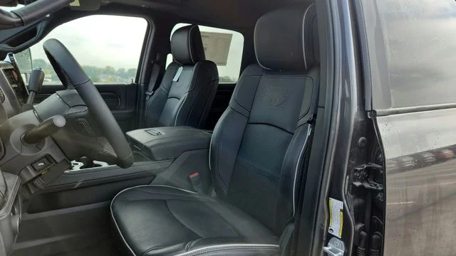 2025 RAM 2500 Rebel - Photo 17