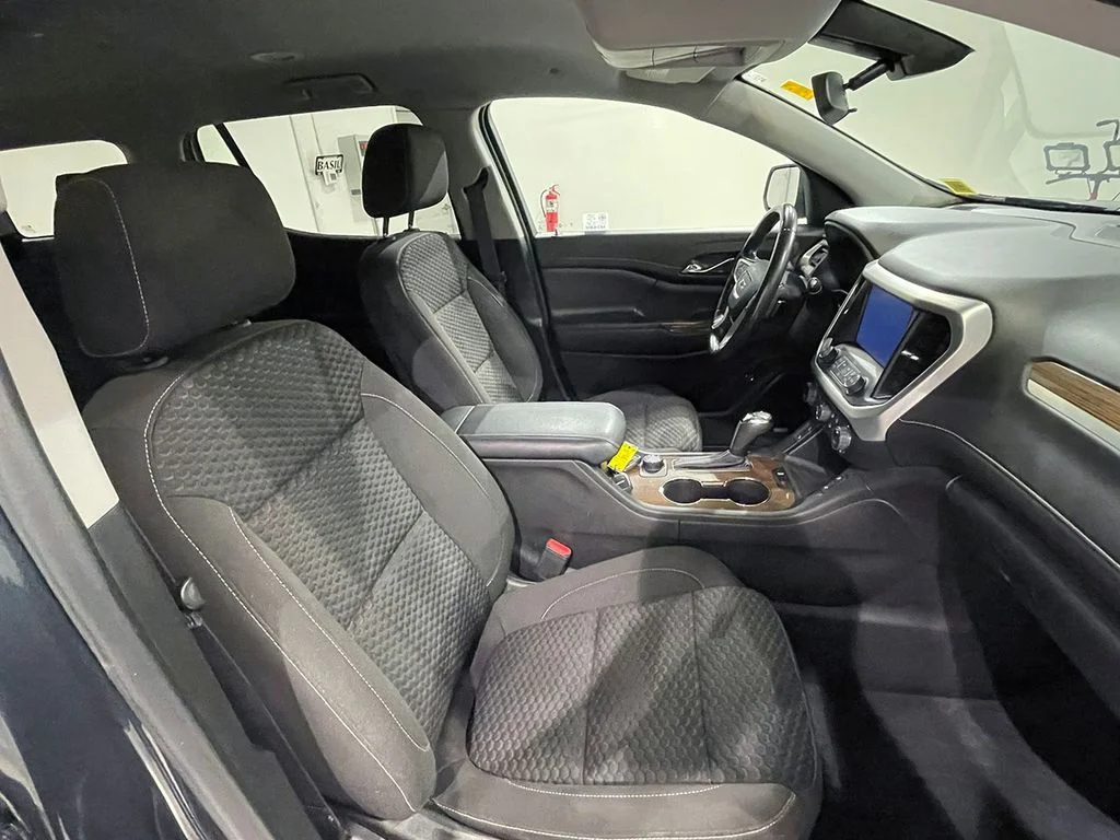 Used 2019 Blue GMC SLE-2 image 28