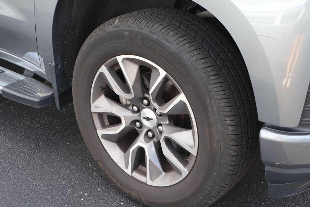 Used 2020 Gray Chevrolet RST image 8