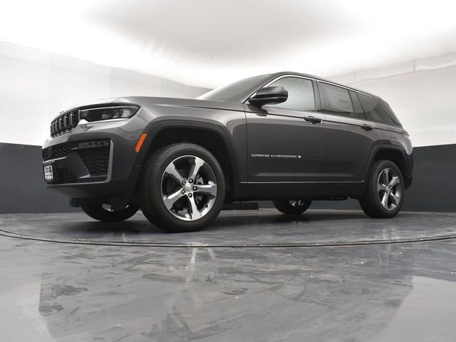New 2026 Baltic Gray Metallic Clear-Coat Exterior Paint Jeep Limited image 21