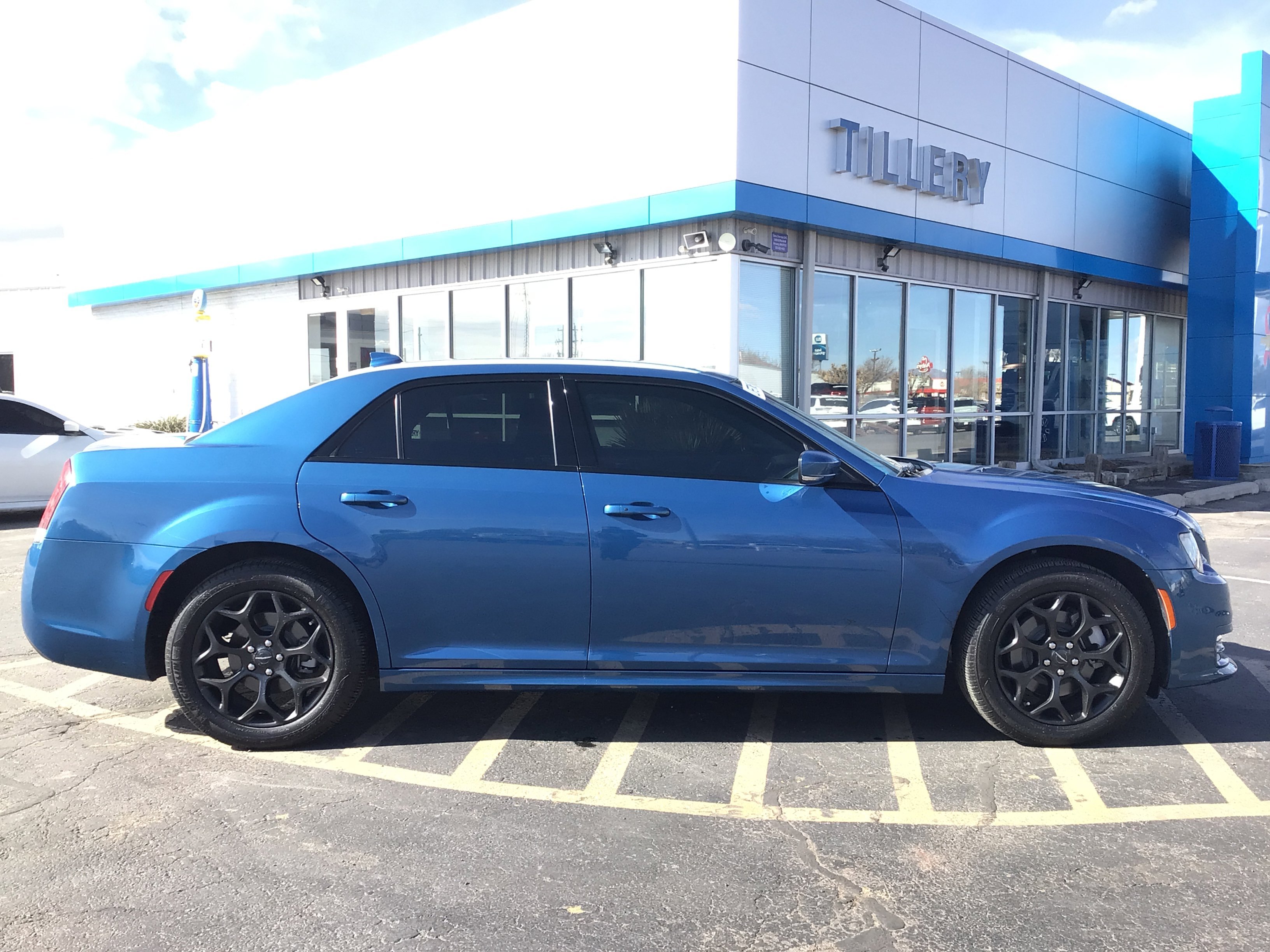 2023 Chrysler 300 Touring L