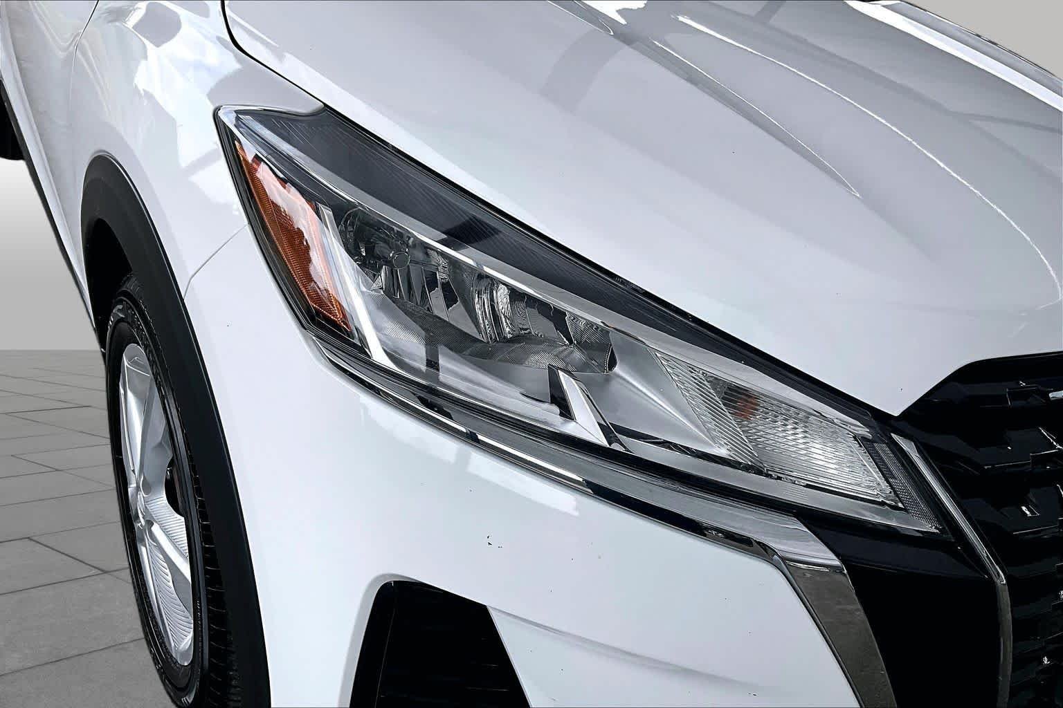 Used 2022 Fresh Powder Nissan S image 27