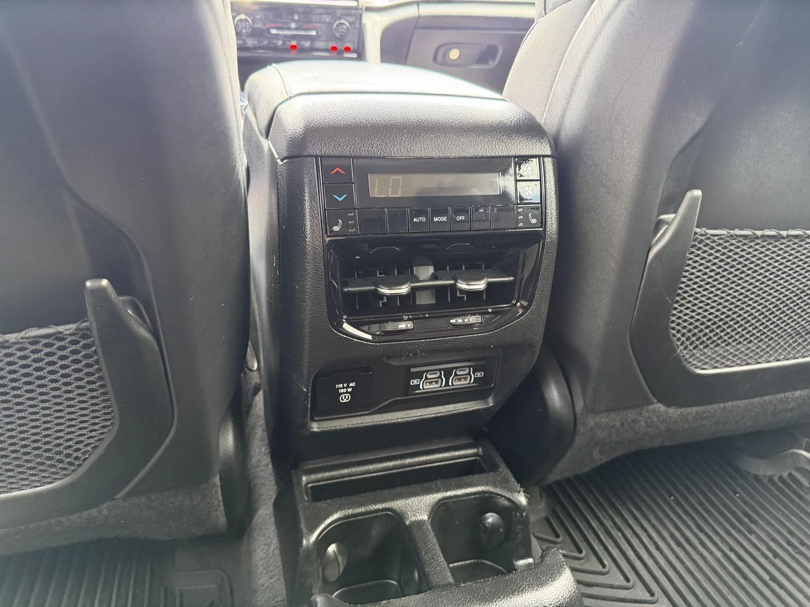 Used 2021 Diamond Black Crystal Pearlcoat Jeep Limited image 9