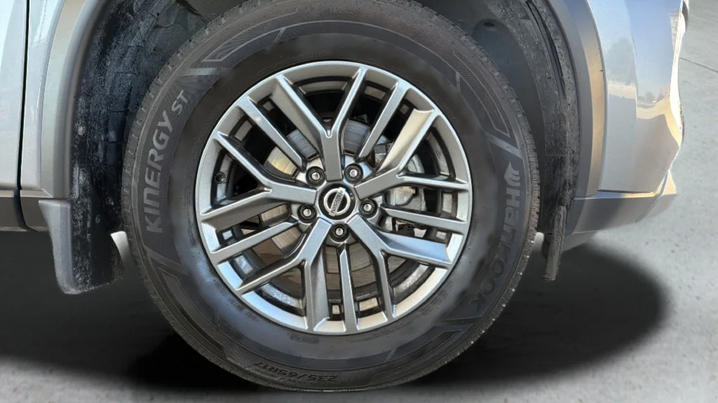 Used 2023 Gun Metallic Nissan SV image 23