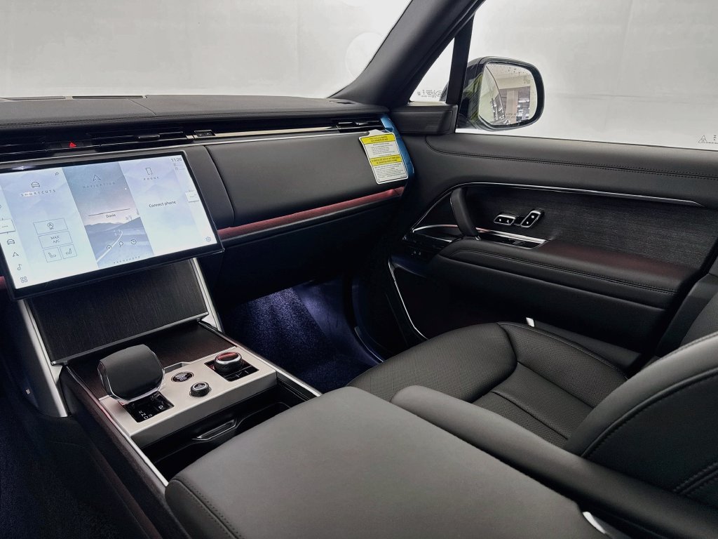 New 2027 Carpathian Grey Land Rover SE image 24