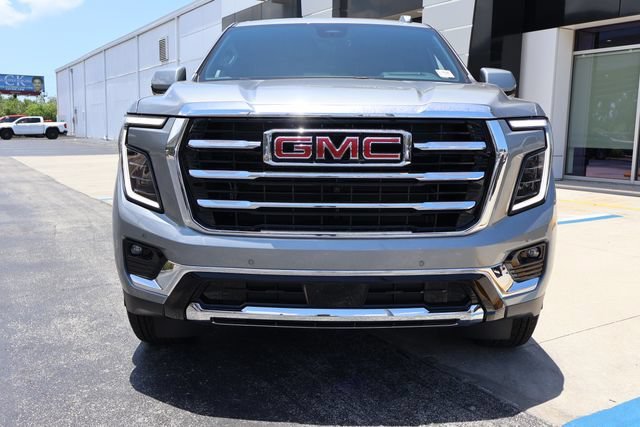 New 2026 Sterling Metallic GMC Elevation image 2