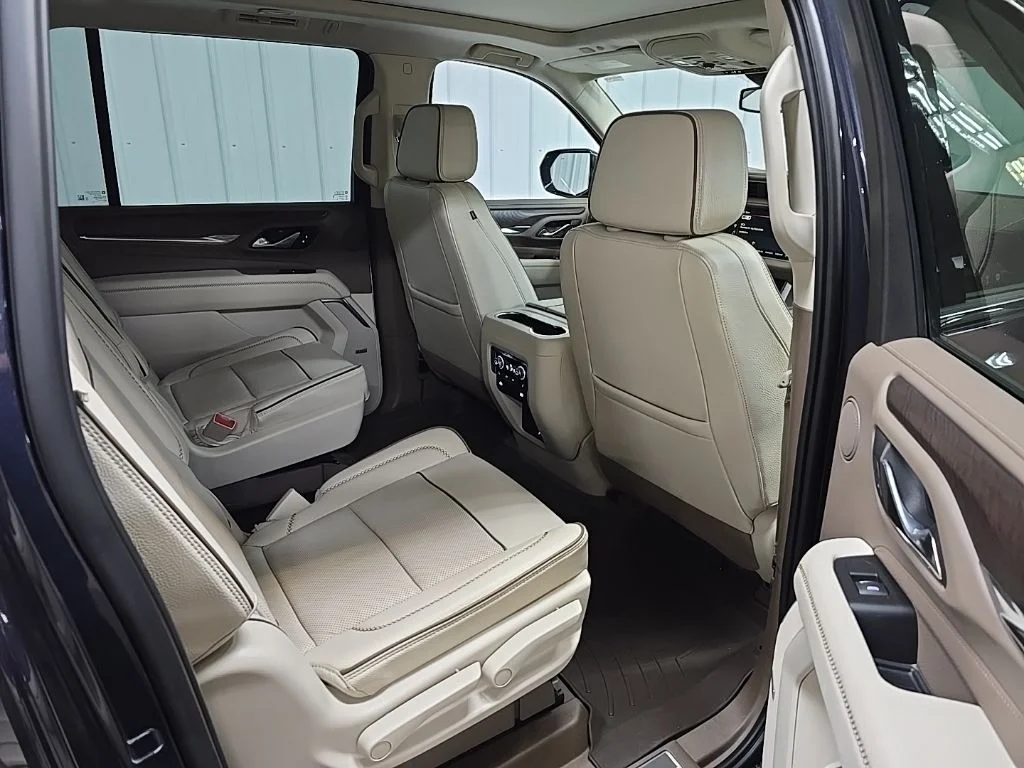 Used 2023 Titanium GMC Denali image 18