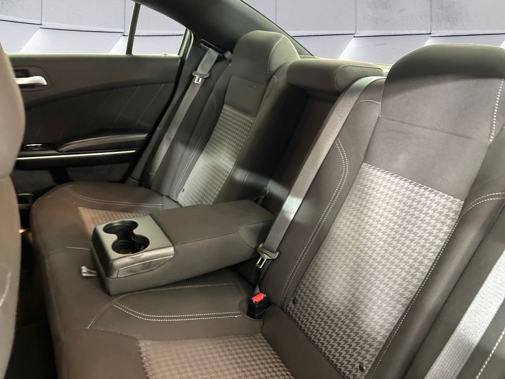 Used 2023 White Dodge SXT image 18