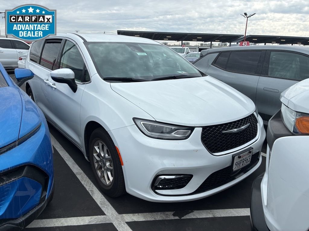 2023 Chrysler Pacifica Touring L