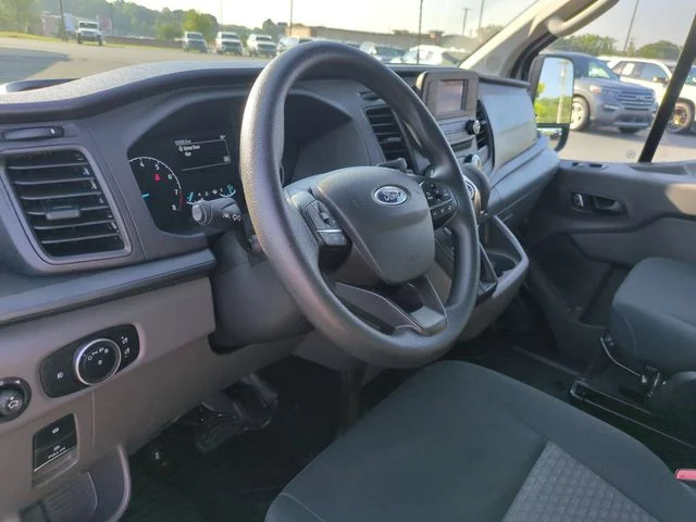 Used 2025 White Ford Base image 15