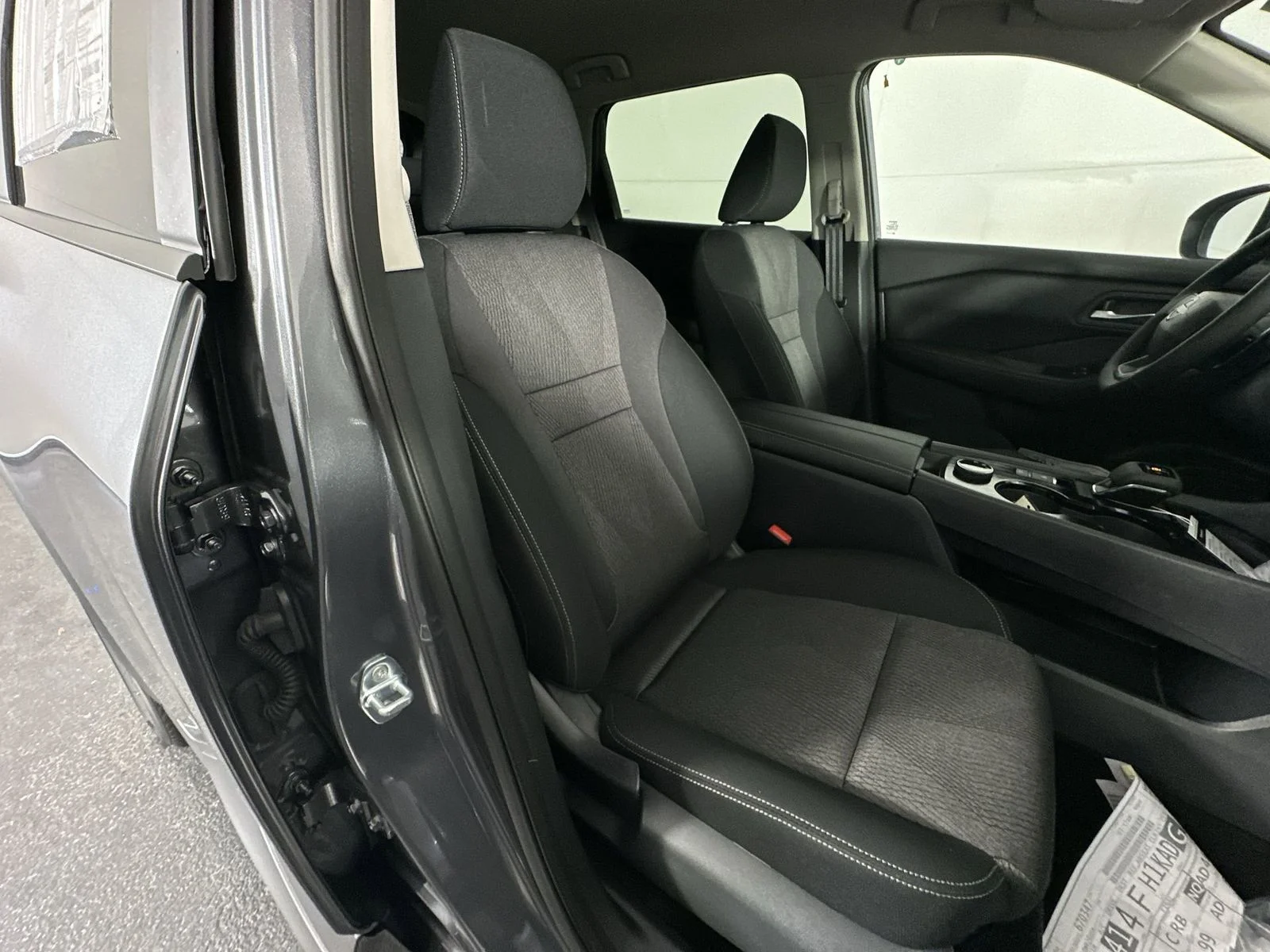 2026 Nissan Rogue SV - Photo 32