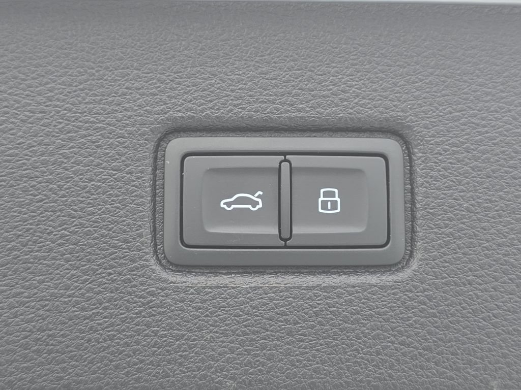 Used 2023 White Audi 45 Premium Plus image 28