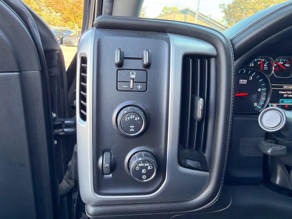 Used 2017 Dark Slate Metallic GMC SLT image 24