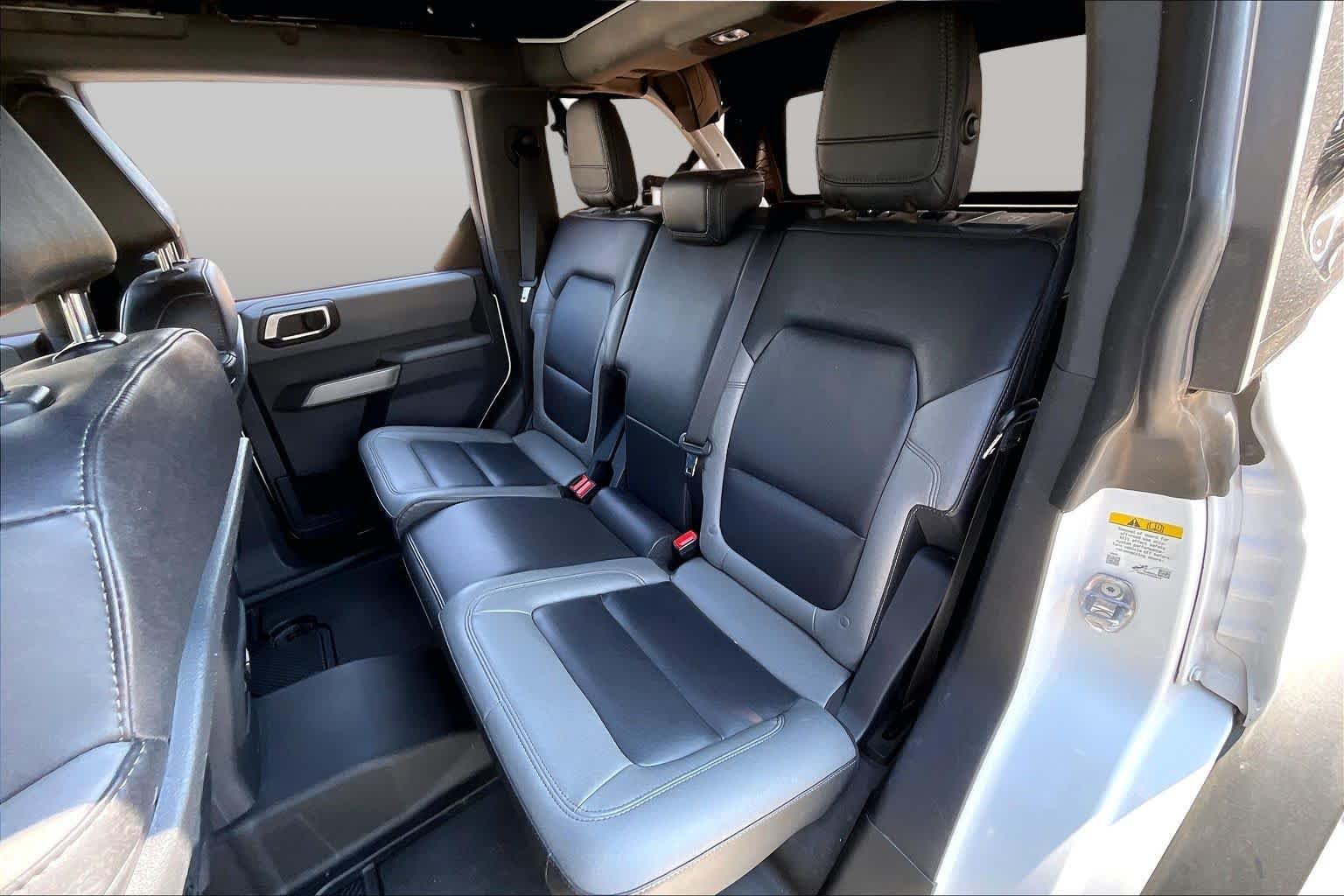 Used 2023 Oxford White Ford Black Diamond image 20