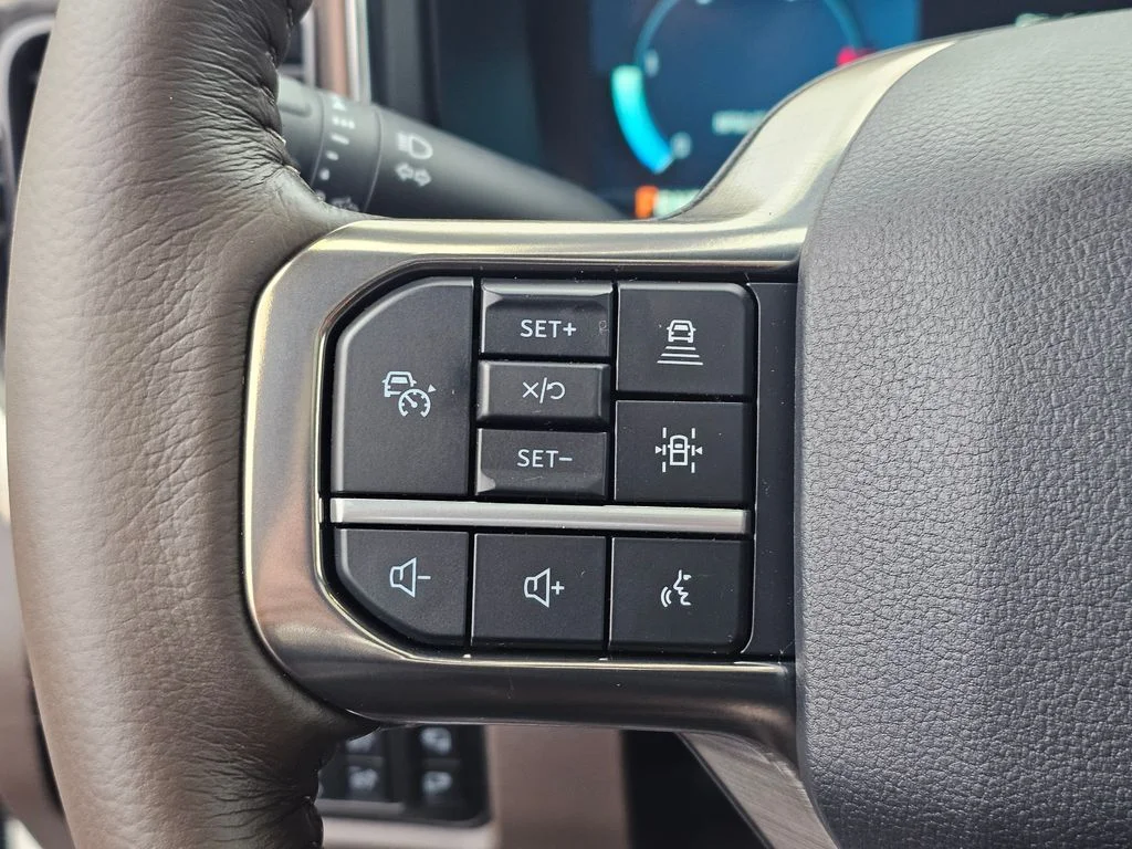 New 2026 Star White Metallic Tri-Coat Ford F-250® King Ranch® image 30