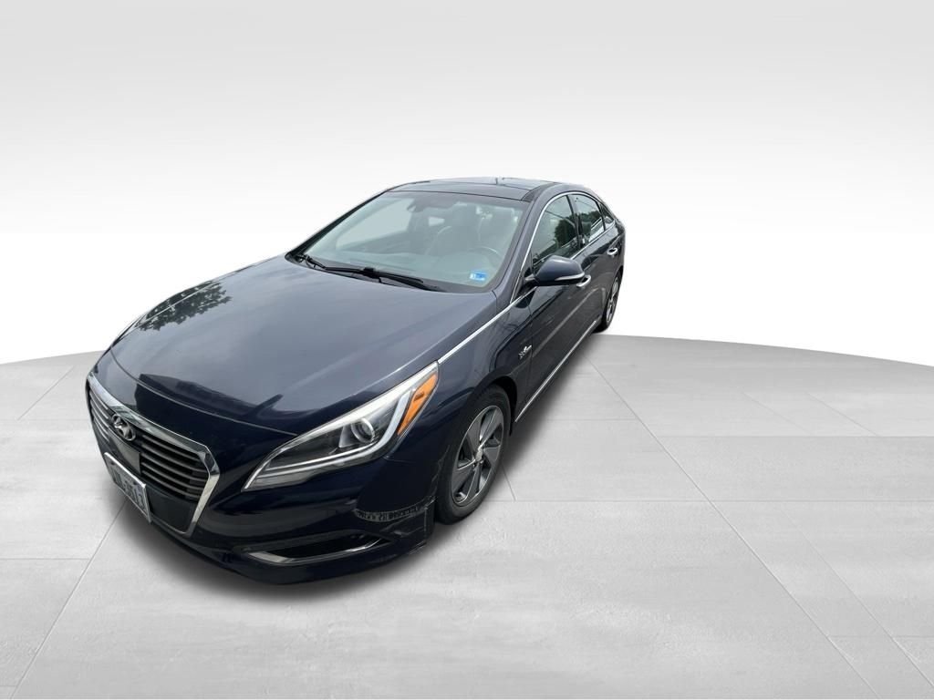 Used 2017 Blue Hyundai Limited image 19
