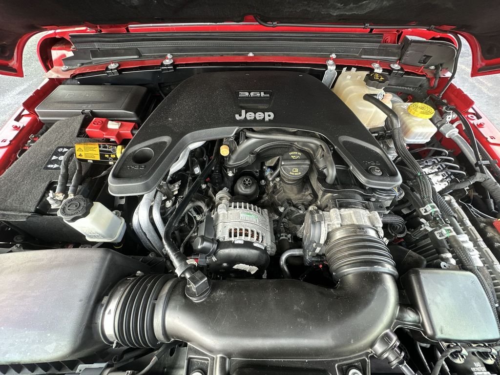 Used 2021 Red Jeep Unlimited Sport S image 25