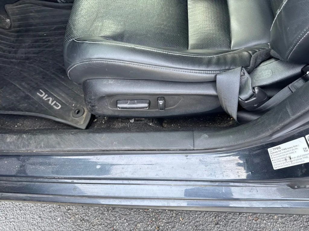 Used 2022  Honda EX-L image 6
