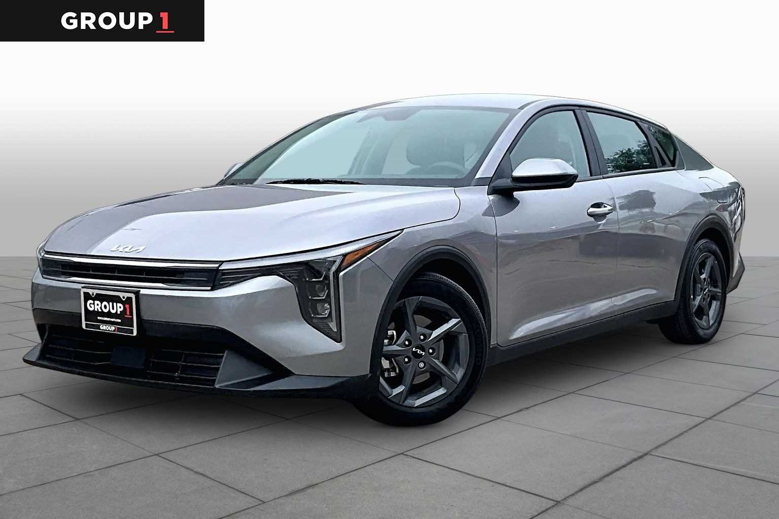 2025 Kia K4 LXS AT's photo