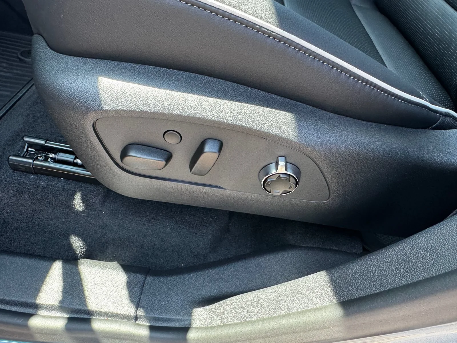 New 2026 Moonstone Gray Metallic Buick Avenir image 16