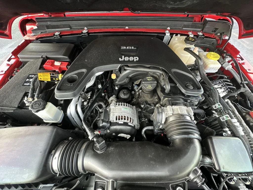 Used 2021 Red Jeep Unlimited Sport S image 25