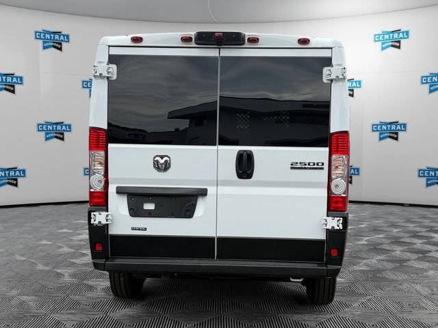 Used 2025 White Ram Base image 4