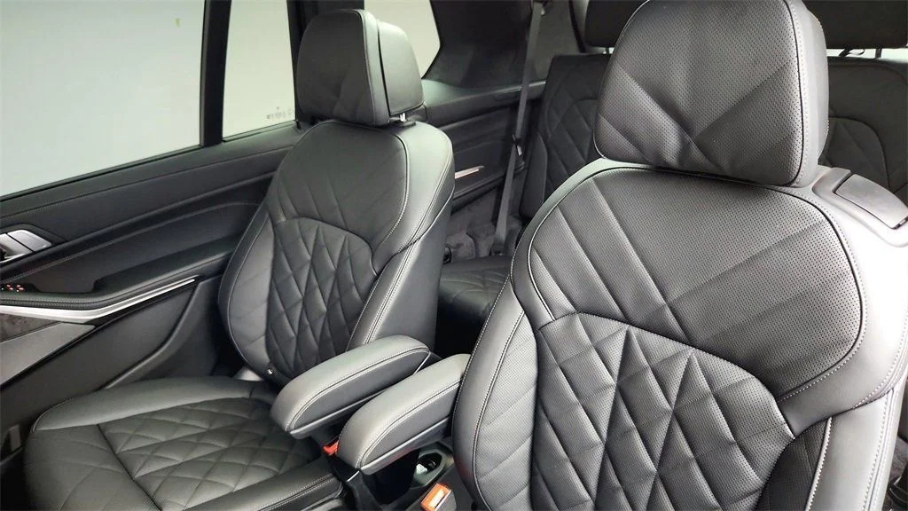 Used 2026 Brooklyn Grey Metallic BMW xDrive40i image 26