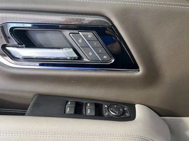 2026 GMC Yukon XL Elevation - Photo 17