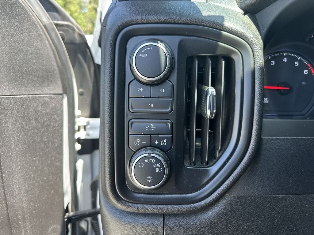 2023 Chevrolet Silverado 2500HD Custom - Photo 17