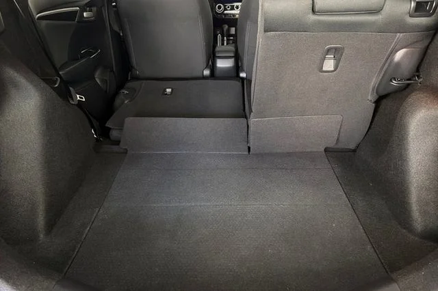 Used 2019 Lunar Silver Metallic Honda LX image 20
