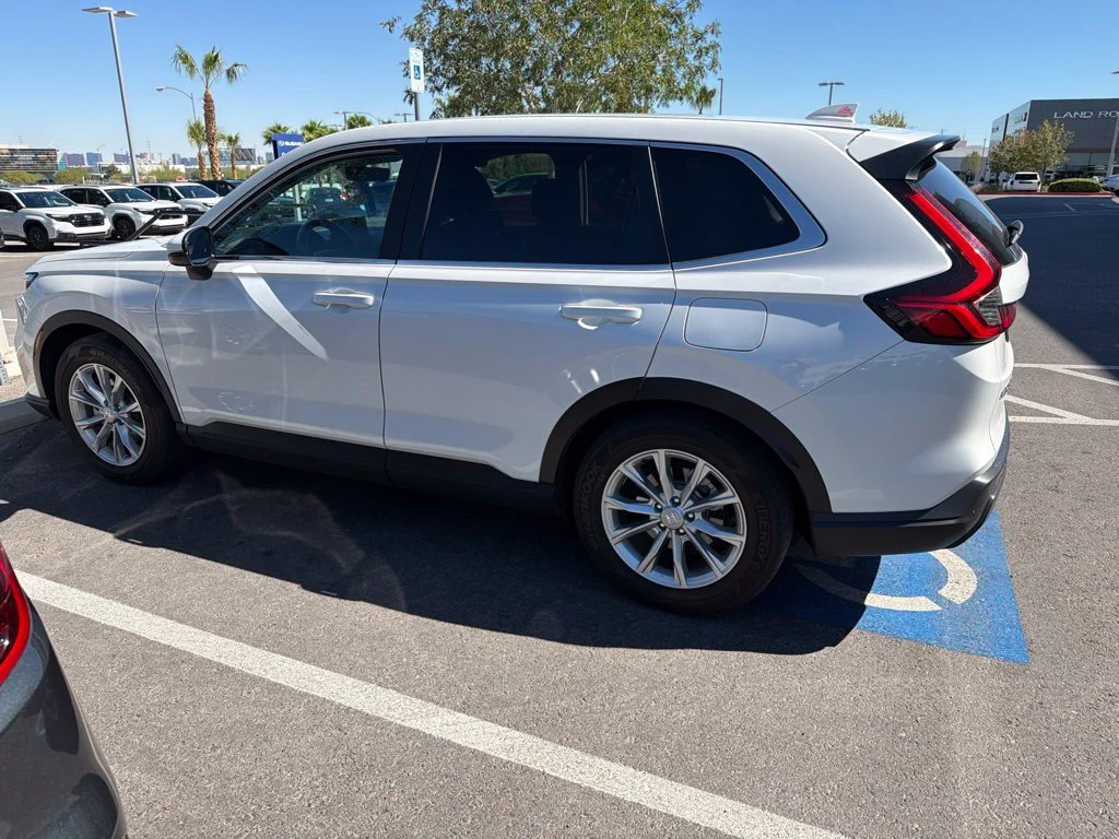 Used 2024  Honda EX-L image 8
