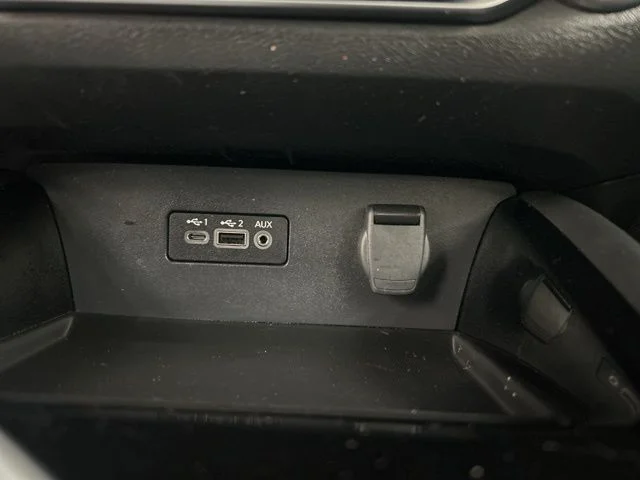 Used 2023 White Nissan 2.5 SV image 18