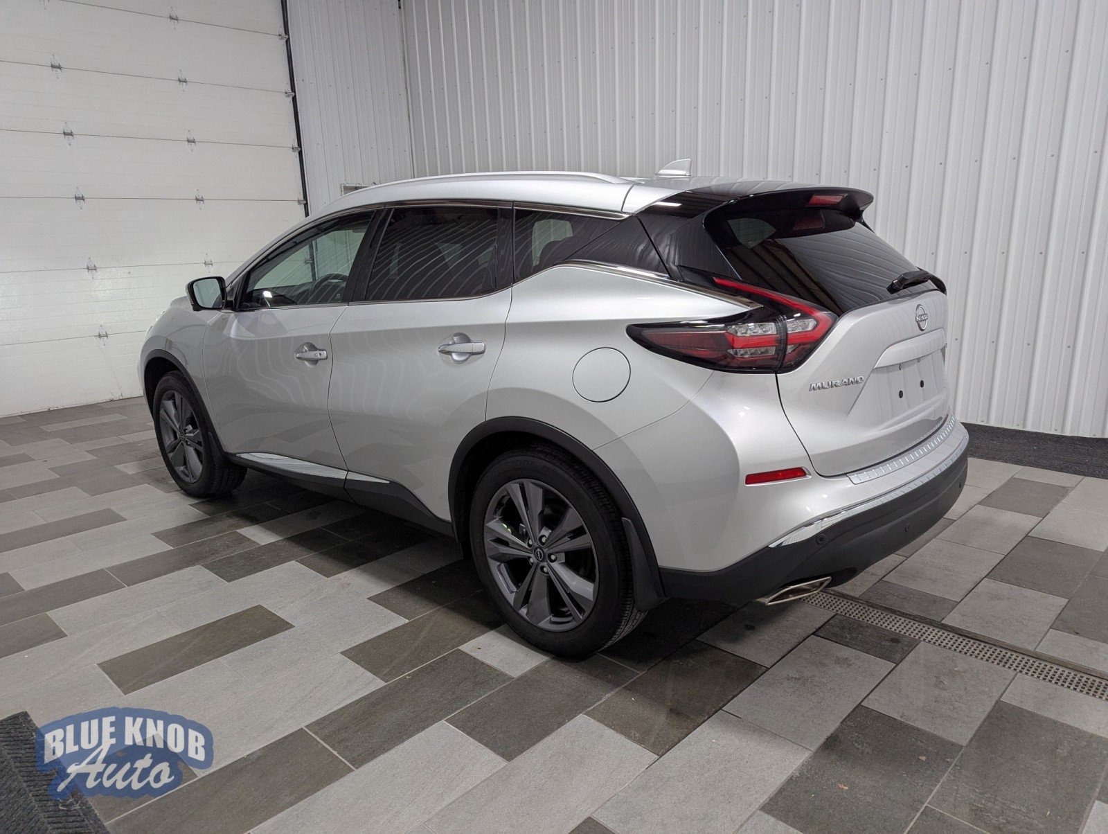 2024 Nissan Murano Platinum photo 2