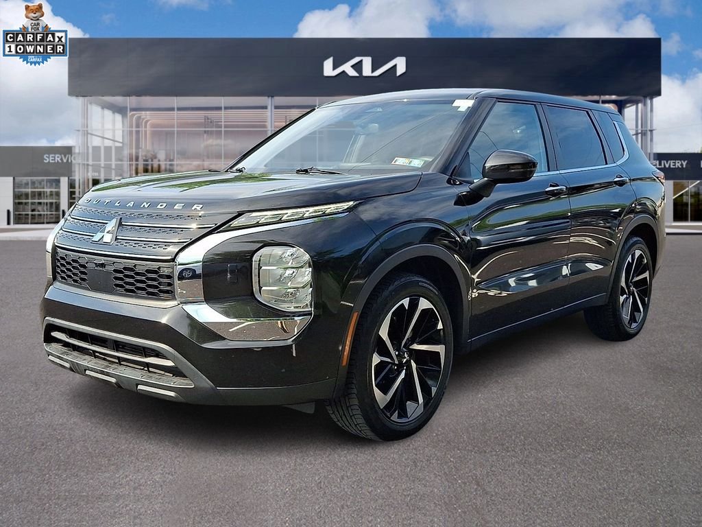 Used 2022 Black Mitsubishi ES image 3